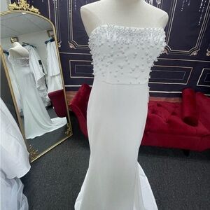 Lulu's Cream Strapless Sheath Gown for Brides